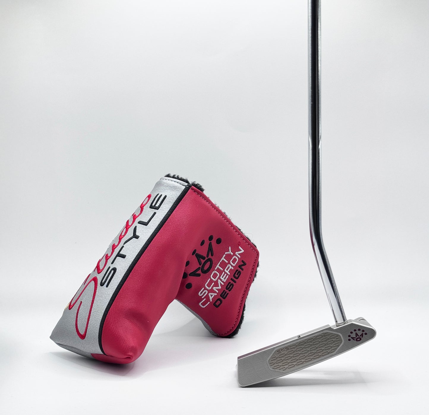 SCOTTY CAMERON “STUDIO STYLE SQUAREBACK 2025” PUTTER – 35” (NUEVO)